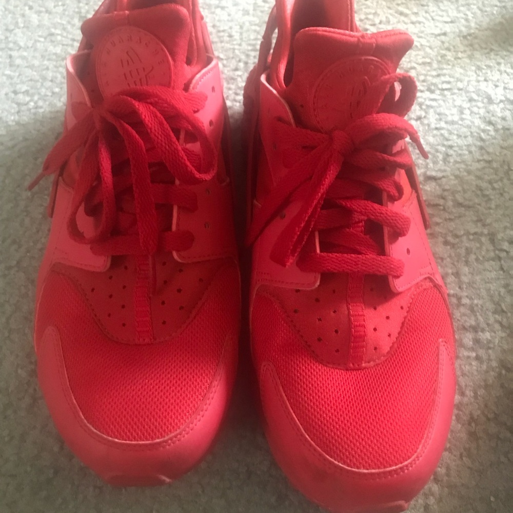 Men’s Hurache sneakers